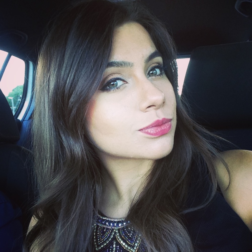 Meet your Posher, Alejandra